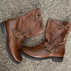 Frye Short Veronica Boots Size Nine Dark Brown 9